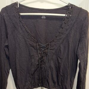 Crochet detail v neck long sleeve semi cropped tassel string top blouse